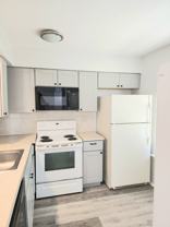 366A Delancey Pl #A - Photo 1 of 1