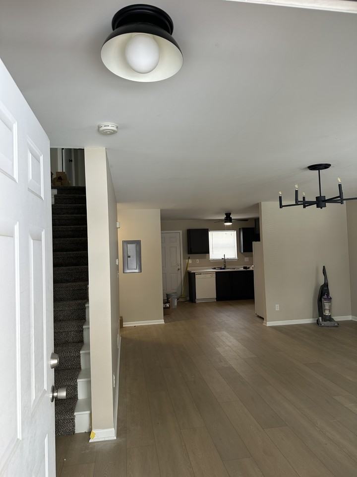 10 Delta St #10 - Photo 2 of 8