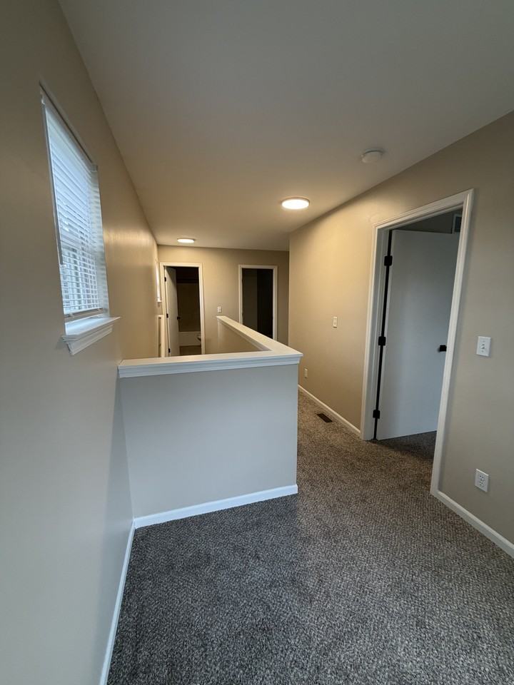 10 Delta St #10 - Photo 7 of 8