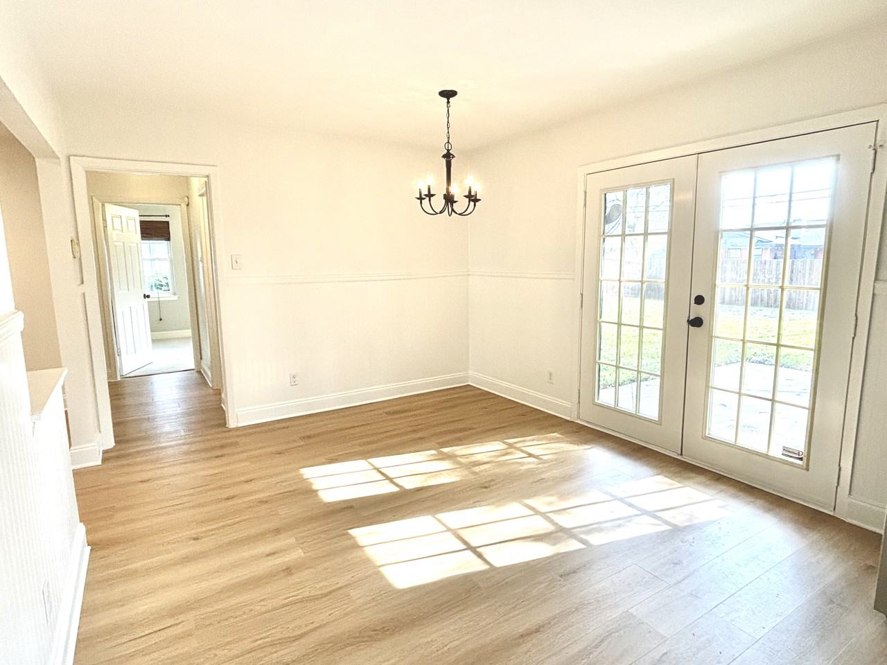 527 Melrose Dr #NA - Photo 3 of 12