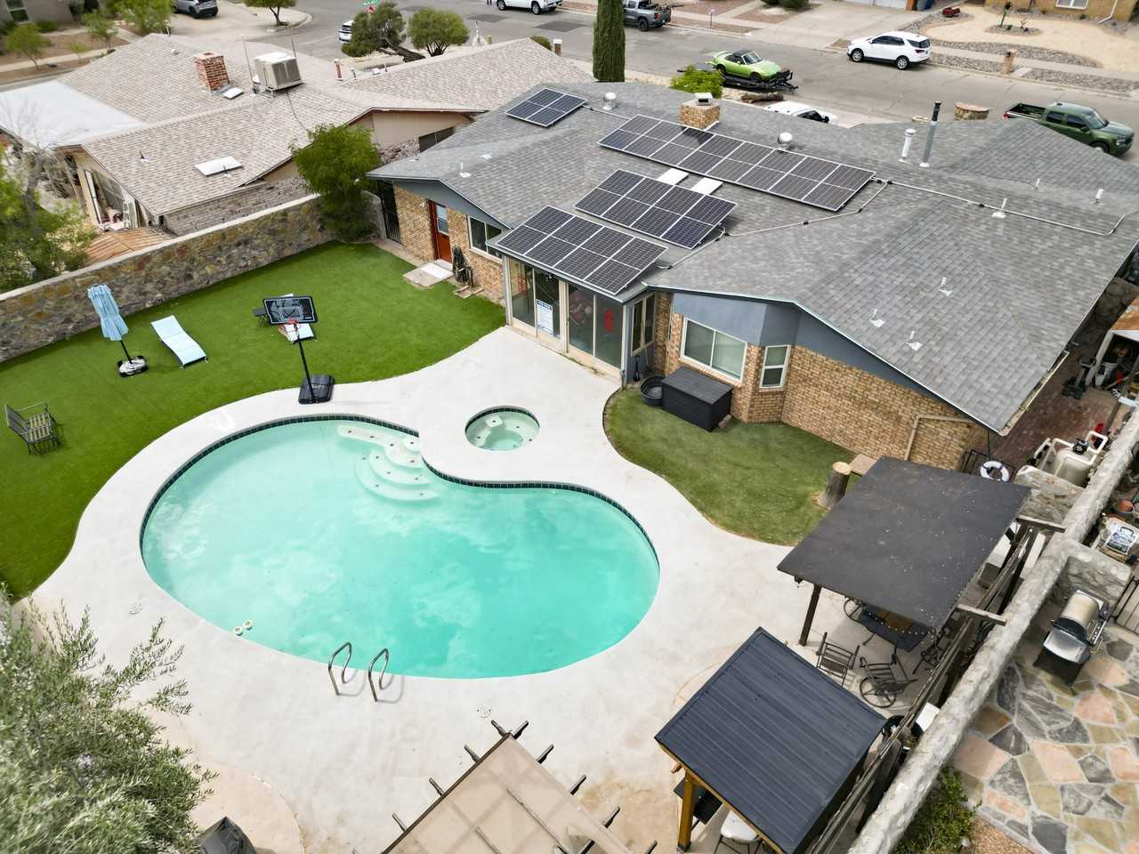 6932 Orizaba Ave #NA - Photo 3 of 37