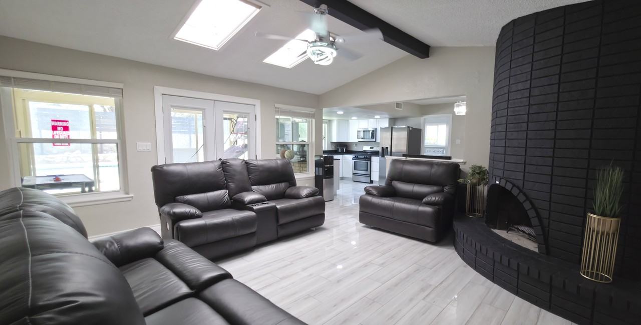 6932 Orizaba Ave #NA - Photo 4 of 37