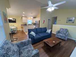 featured image of 307 W Aycock St