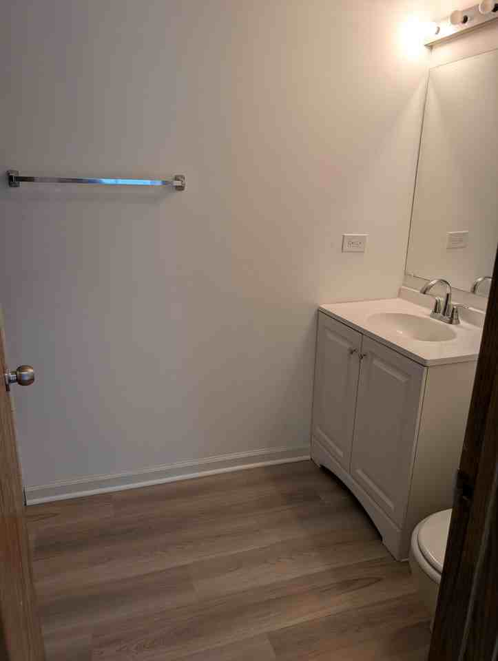 240 N Walnut St #2A - Photo 5 of 11