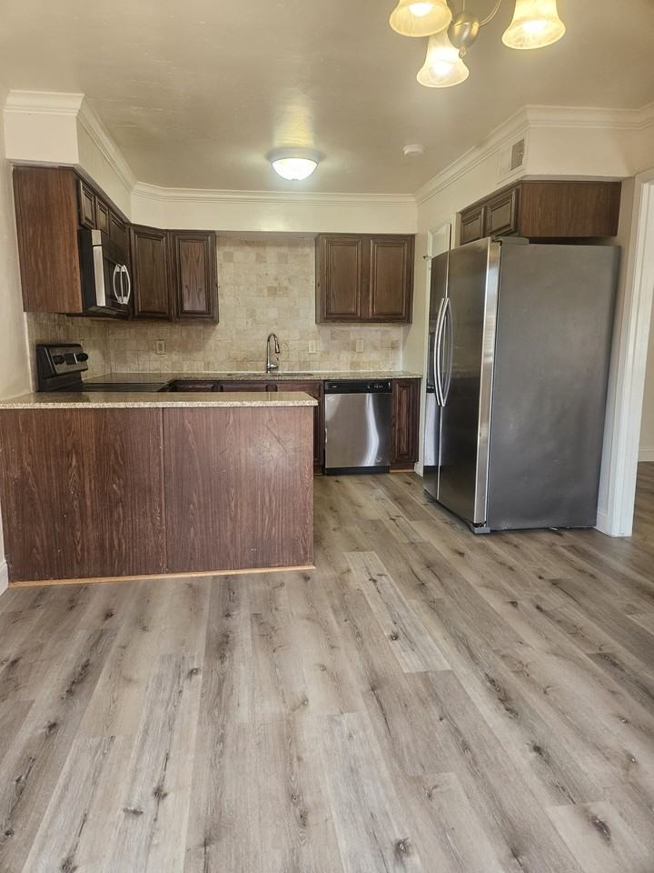 4308 Westminster Dr #4308 - Photo 4 of 13