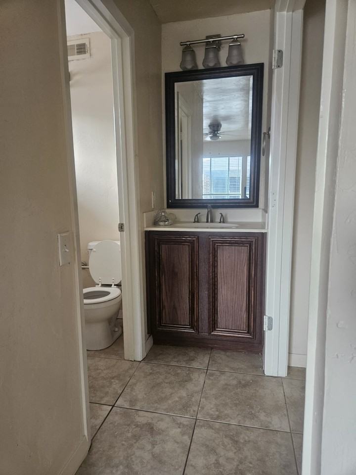 4308 Westminster Dr #4308 - Photo 6 of 13