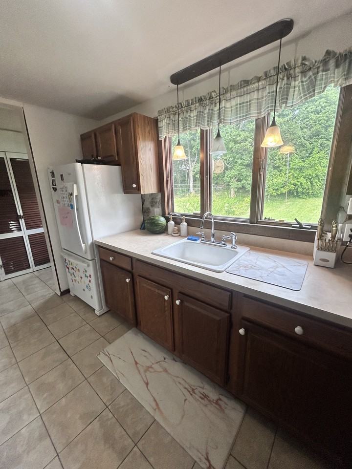 489 Woodward Ave #2ndFL - Photo 3 of 12