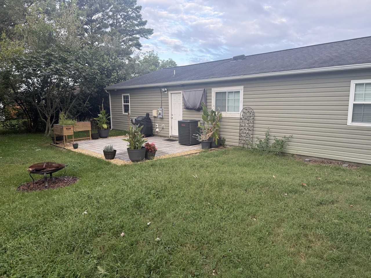 4733 Overman Ave #NA - Photo 2 of 17