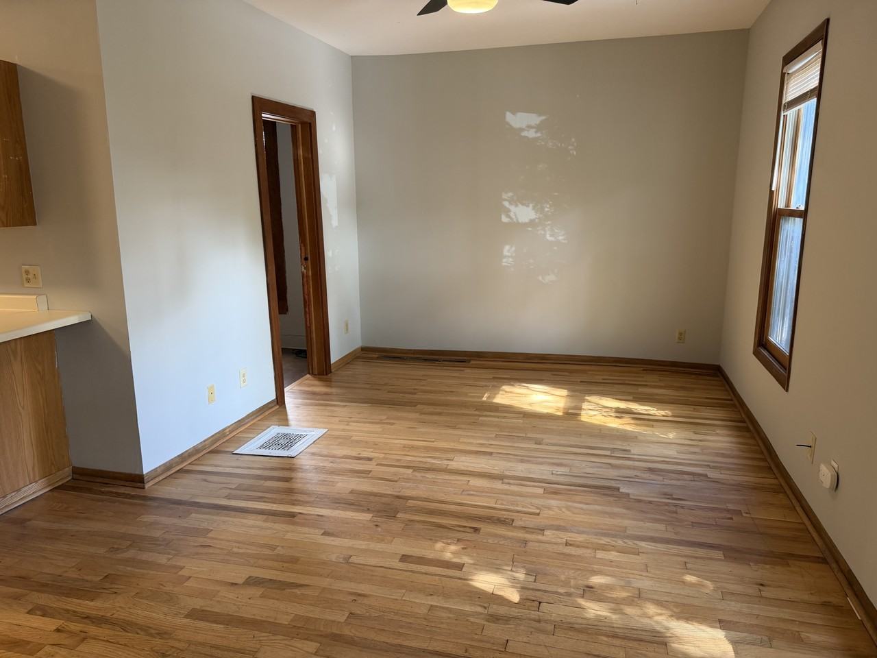 816 E Johnson St #NA - Photo 3 of 15