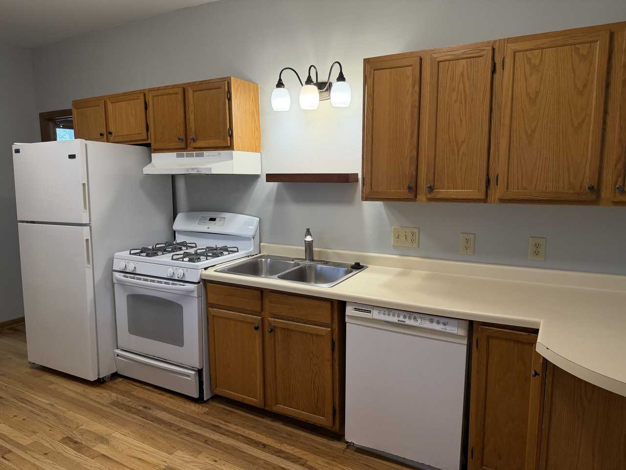 816 E Johnson St #NA - Photo 4 of 15