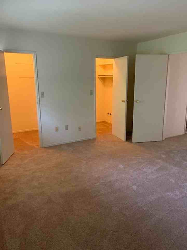 Rustic Ridge Associates LP - - Photo 4 of 9