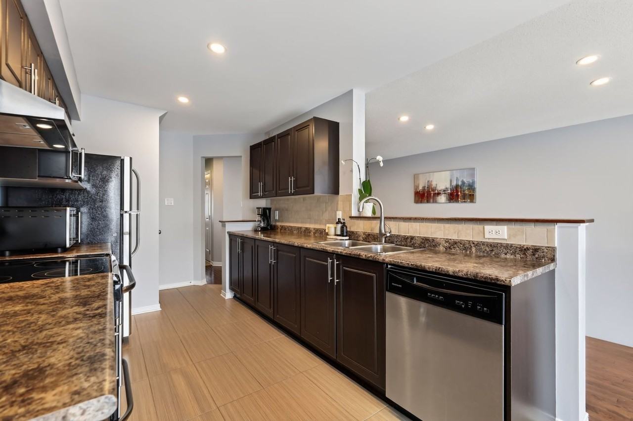 326 Laguna St - Photo 5 of 20