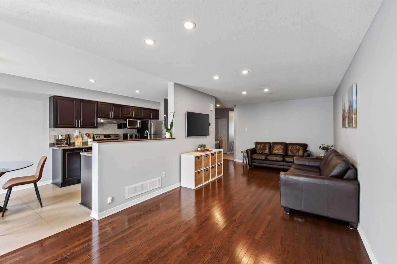 326 Laguna St - Photo 7 of 20