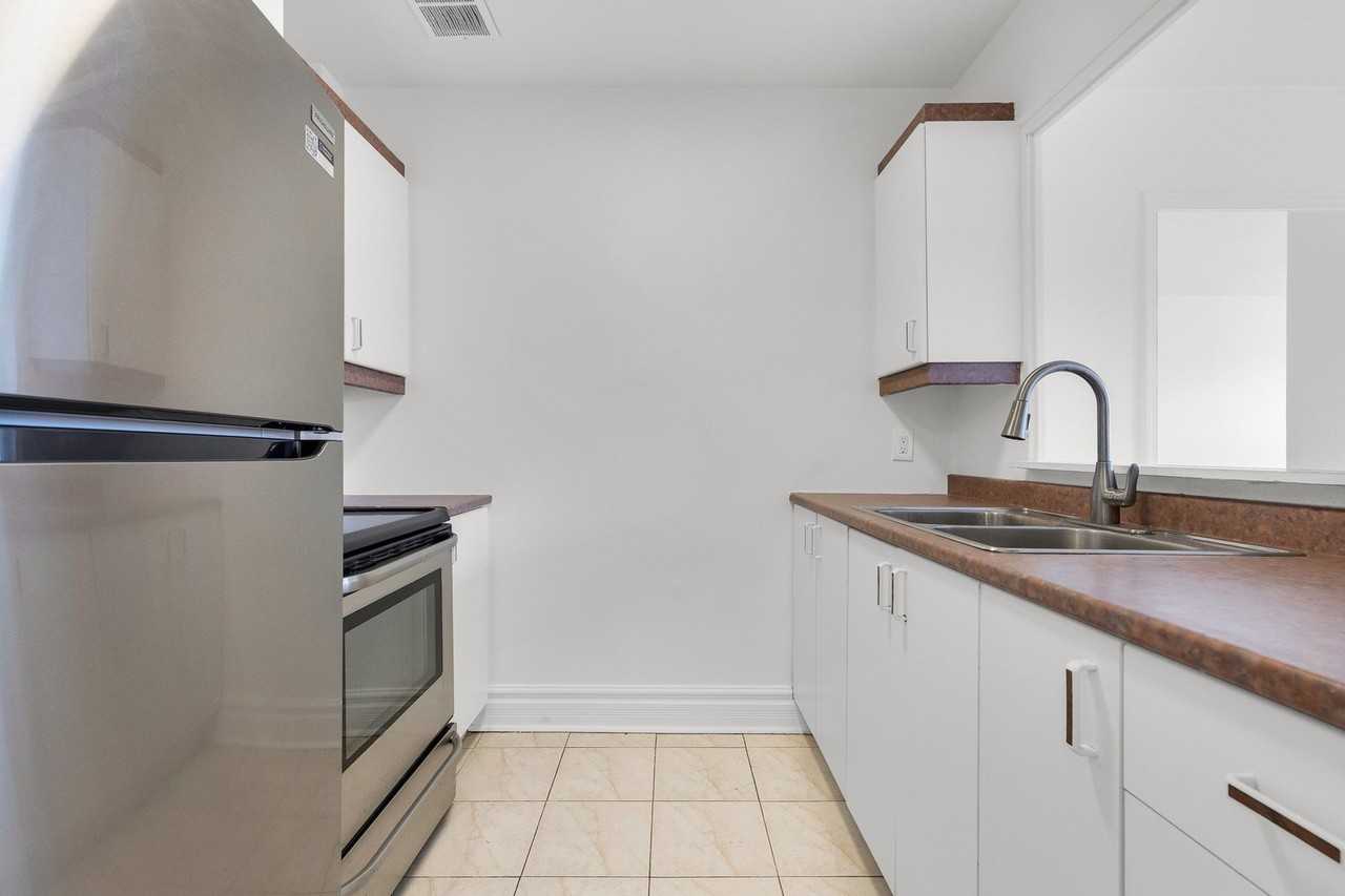 200 Av Kensington - Photo 5 of 20