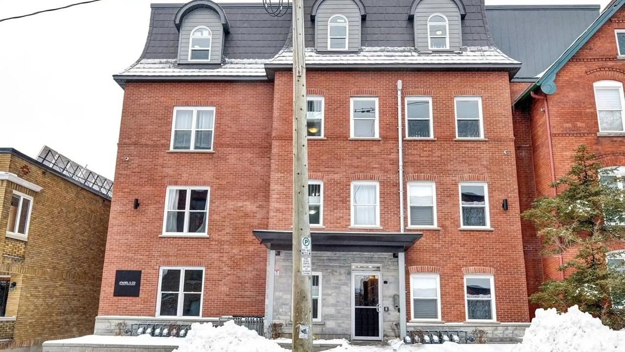 84 Russell Ave - Photo 7 of 7