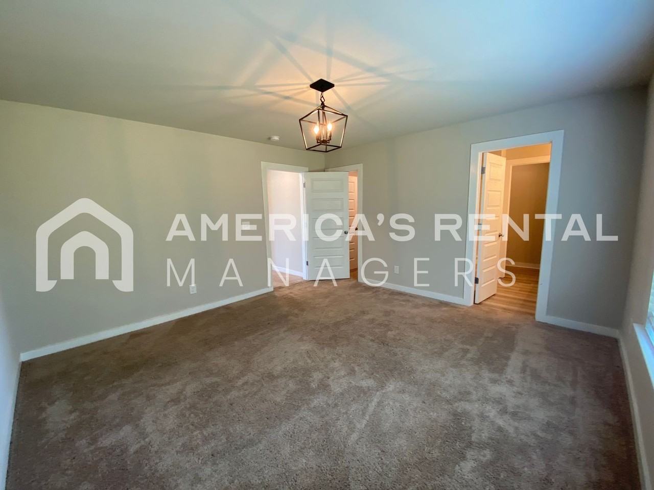 289 Buckhorn Cir - Photo 4 of 18