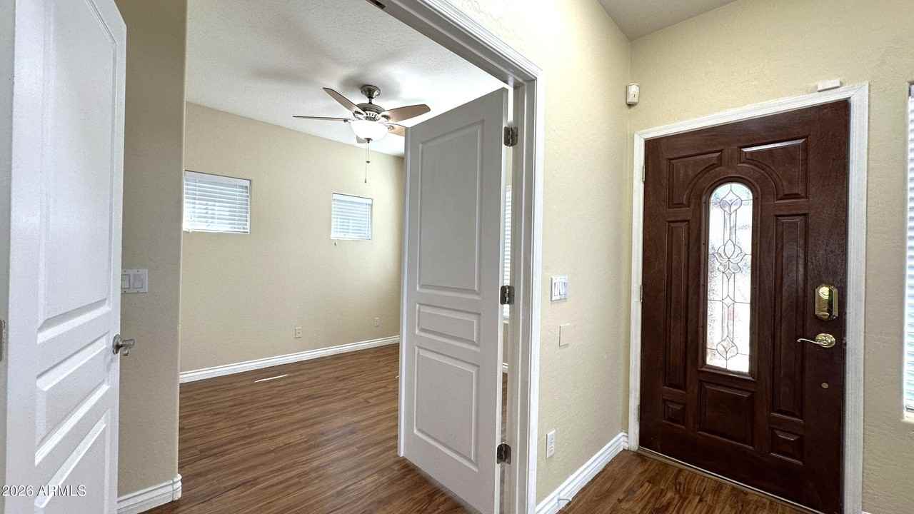 512 E Rainbow Dr - Photo 5 of 41