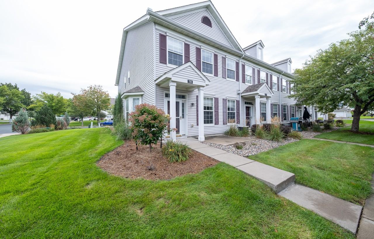 799 Cobblestone Way #1 - Photo 2 of 27