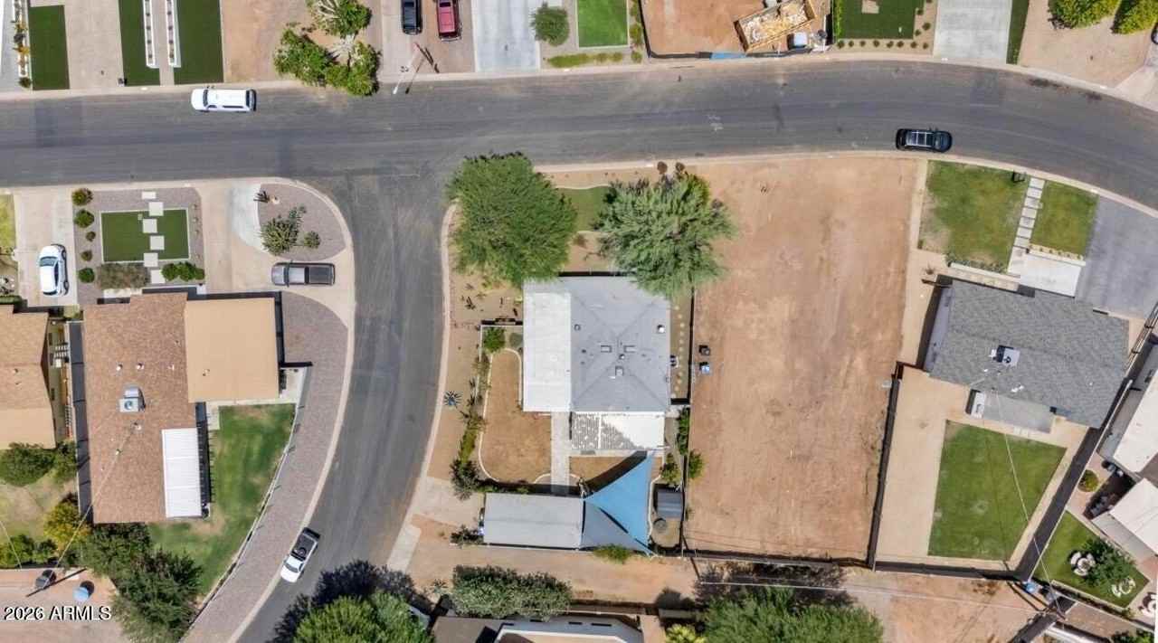 4535 E Campbell Ave - Photo 3 of 13