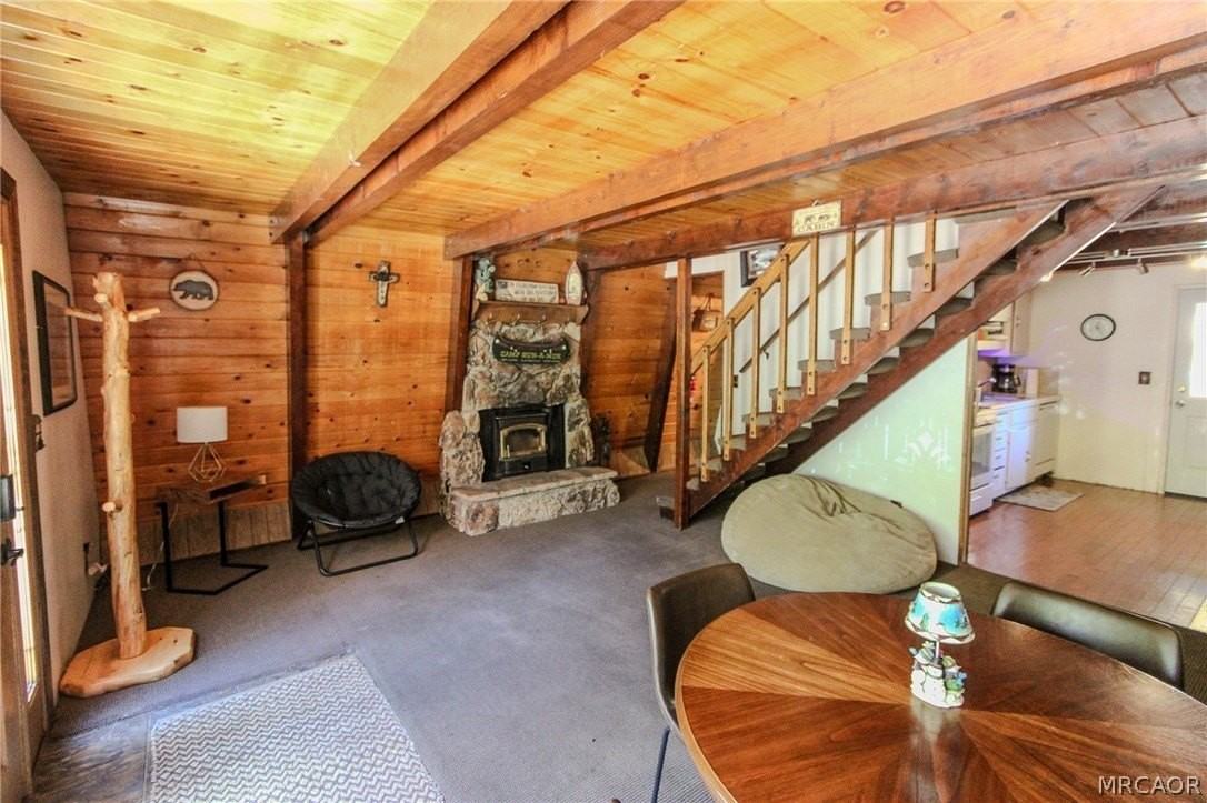 317 W Aeroplane Blvd - Photo 2 of 45