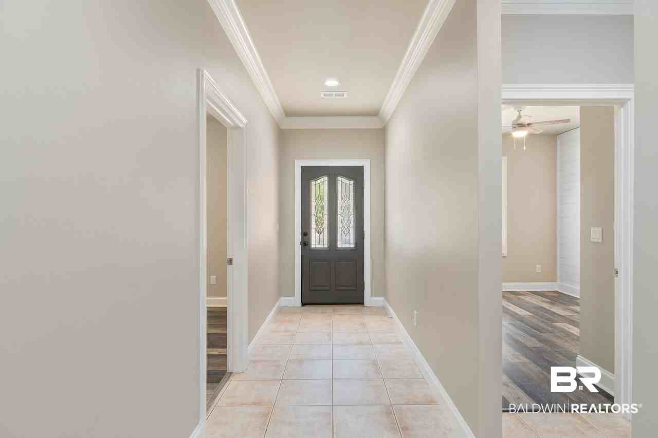 824 E 24th Ave - Photo 2 of 42