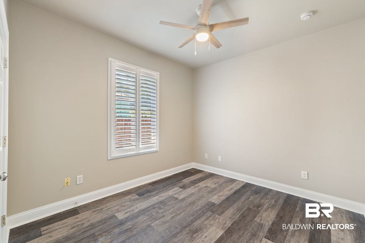 824 E 24th Ave - Photo 7 of 42