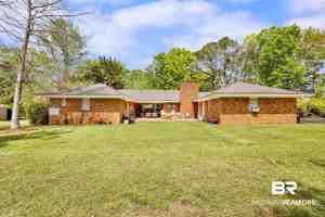featured image of 8960 Morphy Ave
