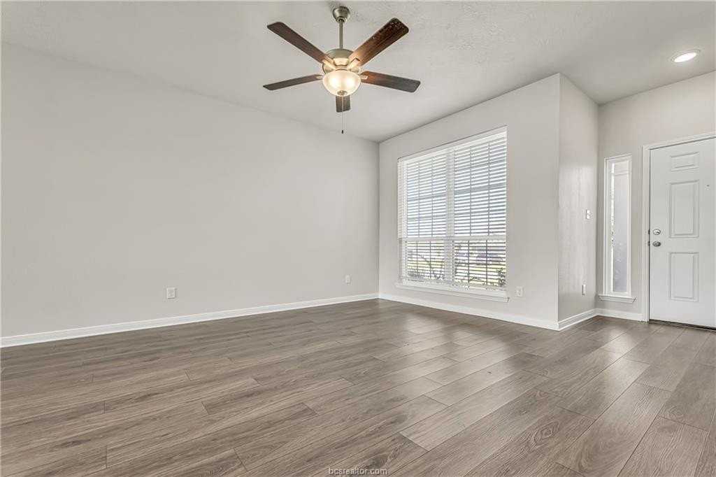 218 Cross Ln - Photo 6 of 31