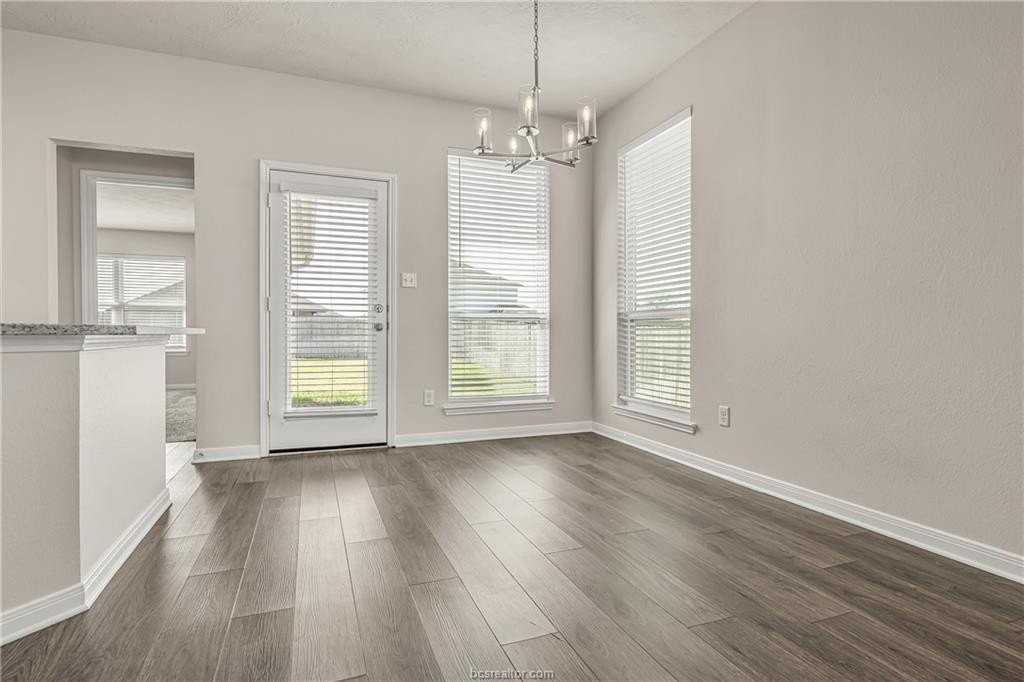 218 Cross Ln - Photo 7 of 31