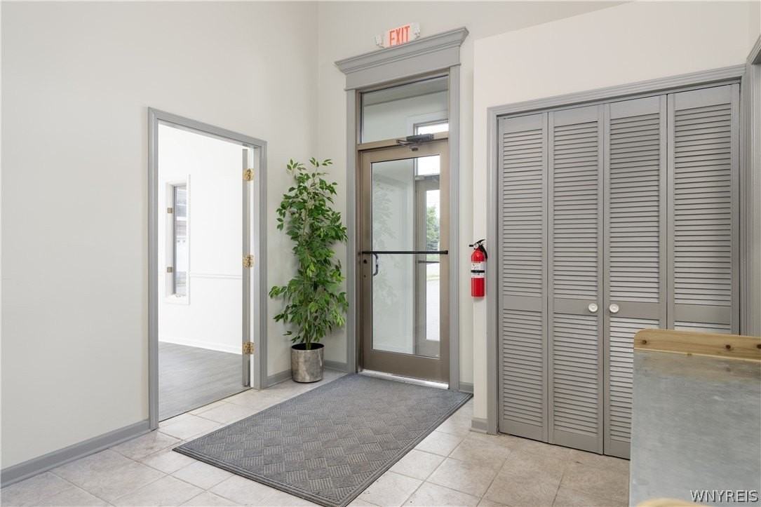 116 Lake Ave - Photo 3 of 11