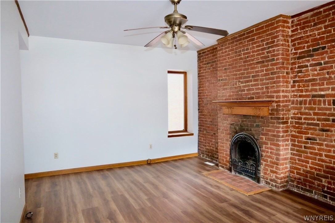 120 N Pearl St - Photo 3 of 9