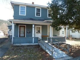 featured image of 81 Maple St #LOWER