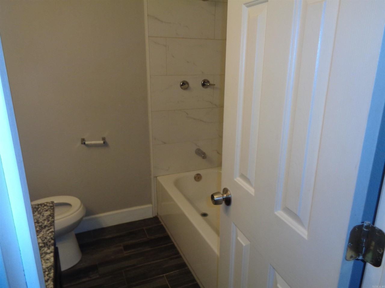 3402 Lehigh Dr - Photo 7 of 21