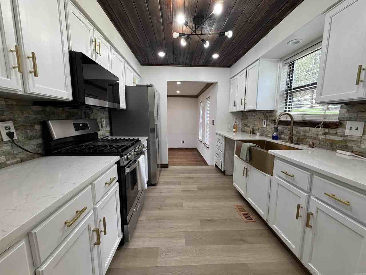 22 Pennwood Dr - Photo 5 of 21
