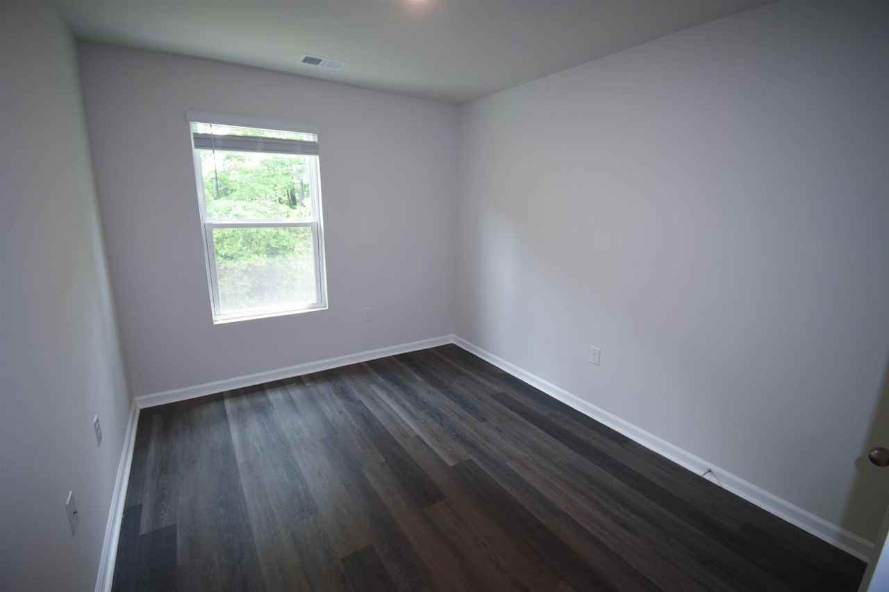 619 Golden Resin Rd - Photo 5 of 14