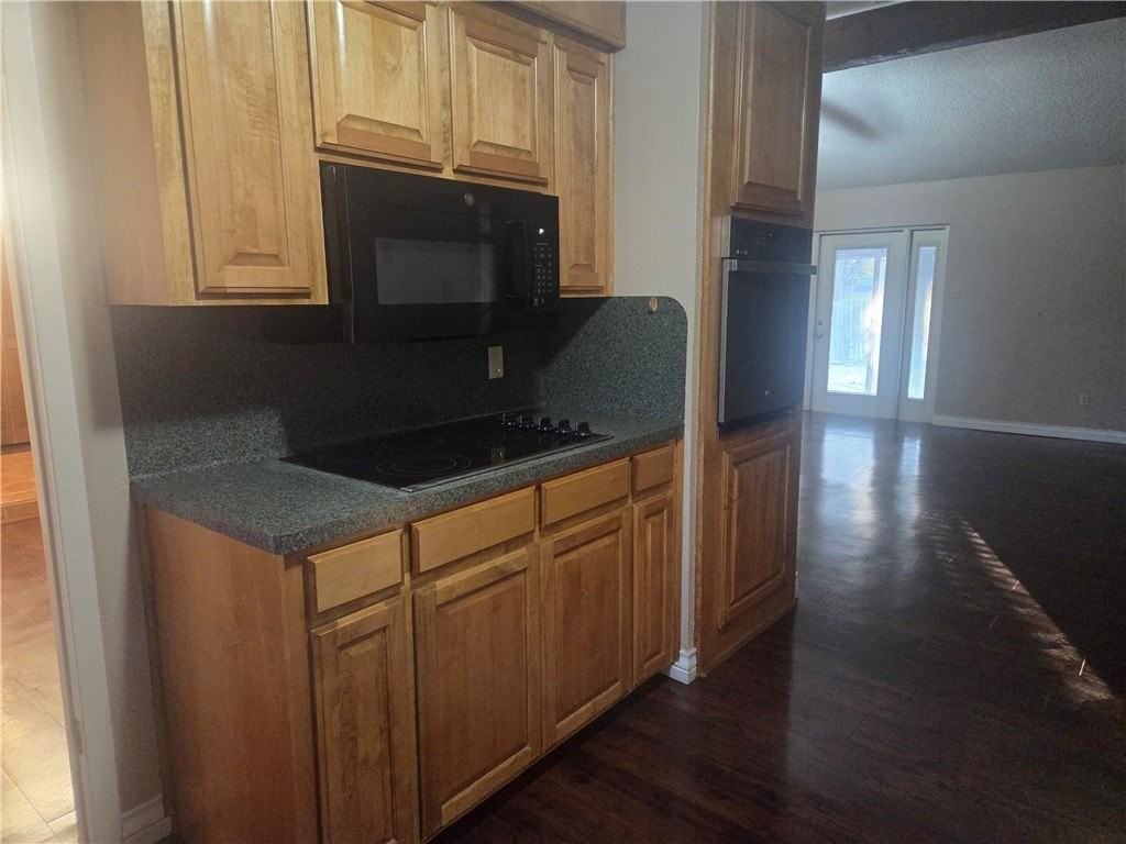 3233 Harpers Ferry St - Photo 6 of 18