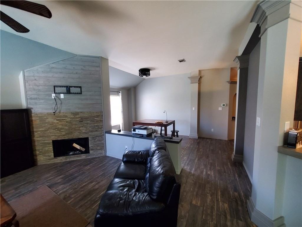 6710 Pembrock - Photo 3 of 11