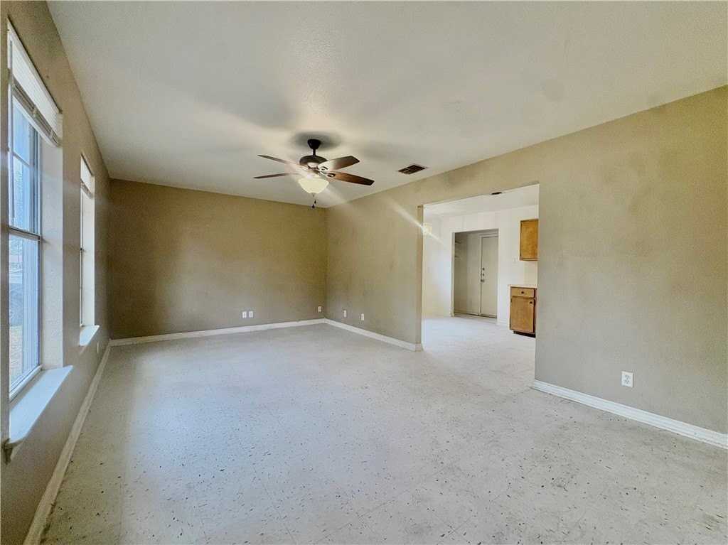 1225 S Whitney St - Photo 3 of 14