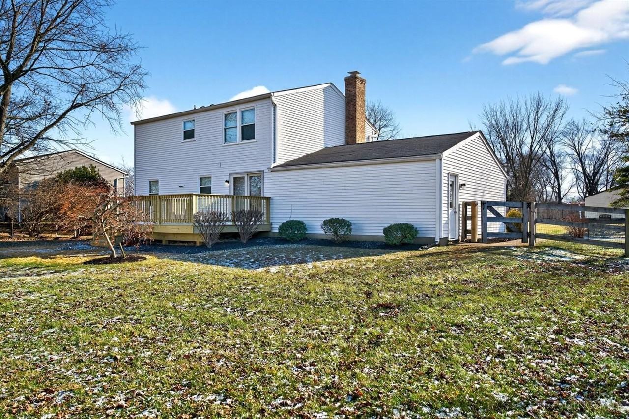 6978 Fallen Oaks Dr - Photo 2 of 22