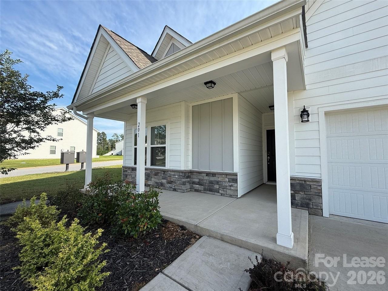 201 Old Harbor Dr - Photo 2 of 44