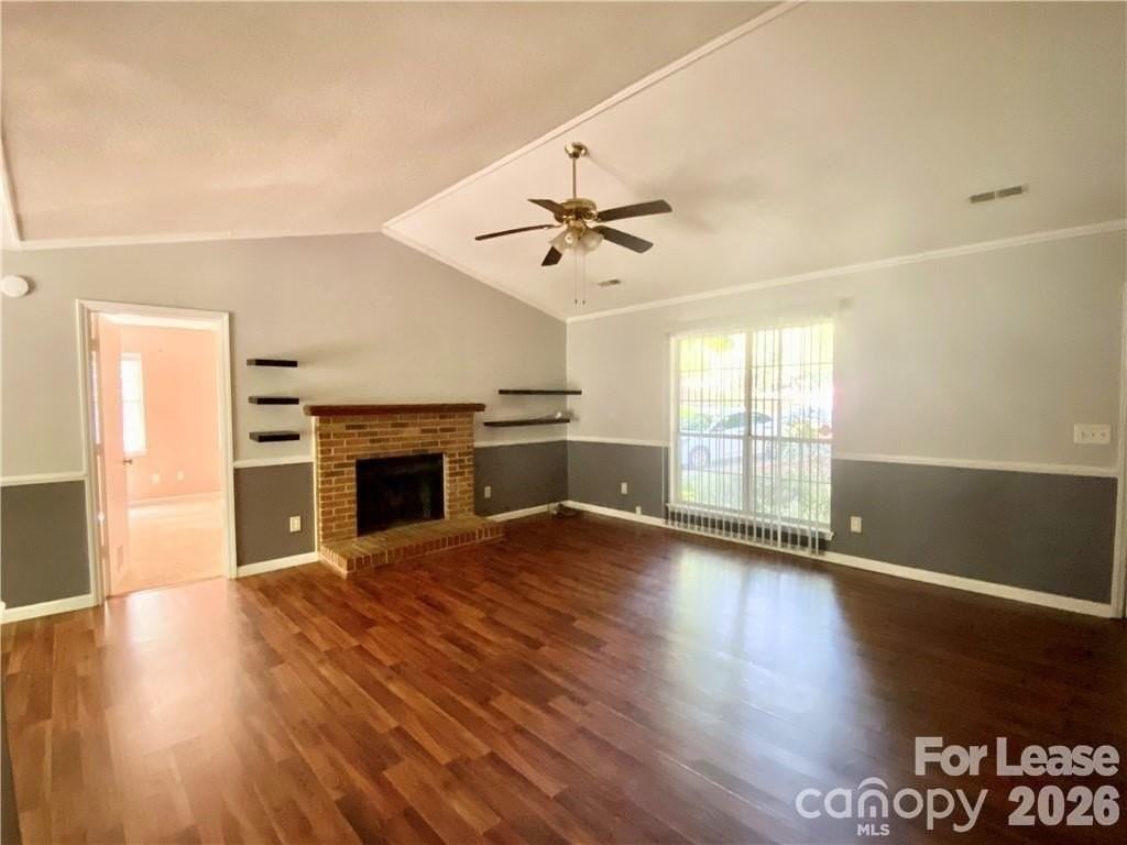 3914 Aster Dr - Photo 3 of 18