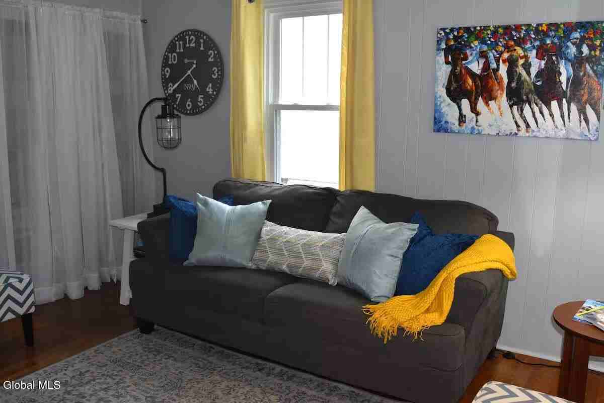 201 Washington St #1 - Photo 4 of 14