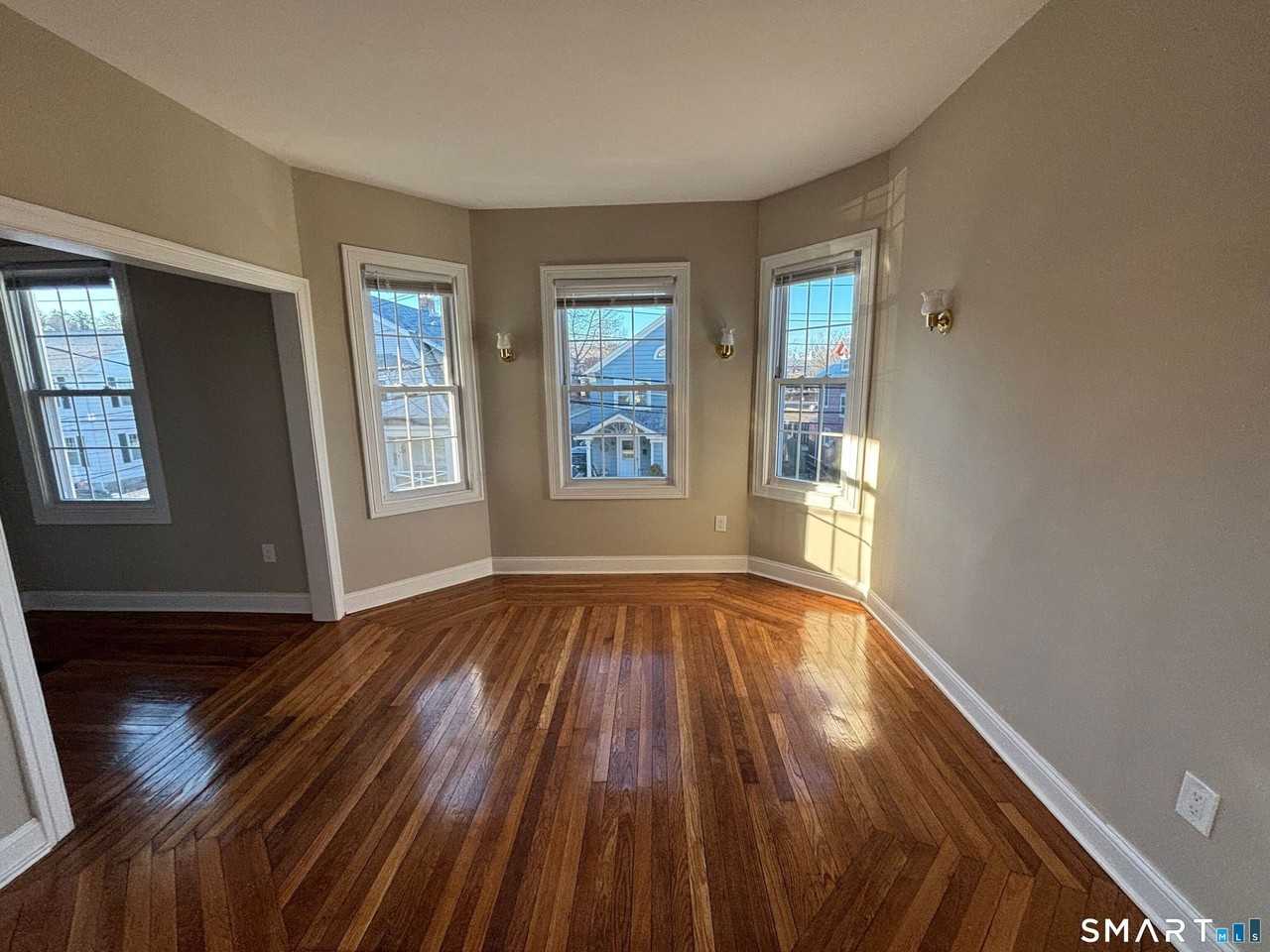 19 Darina Pl - Photo 4 of 22