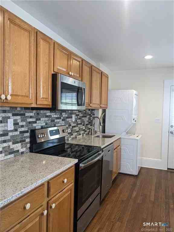 23 1/2 1st St #2 - Photo 7 of 32