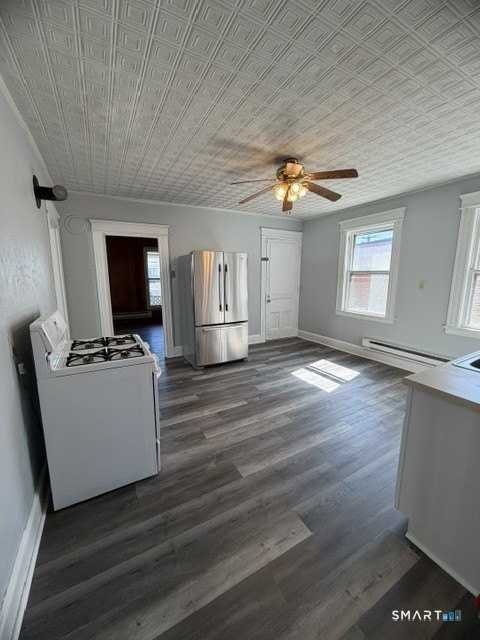 728 Highland Ave #2ndFL - Photo 3 of 31