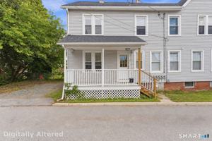 featured image of 203 Center St