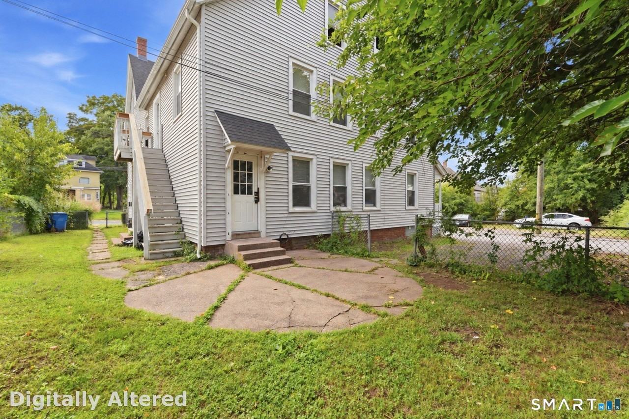 203 Center St - Photo 2 of 25