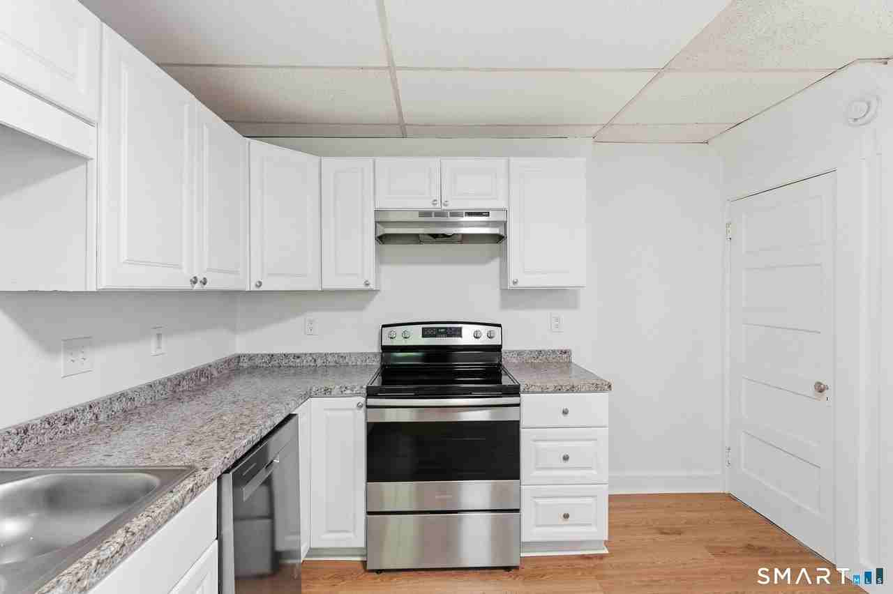 203 Center St - Photo 3 of 25