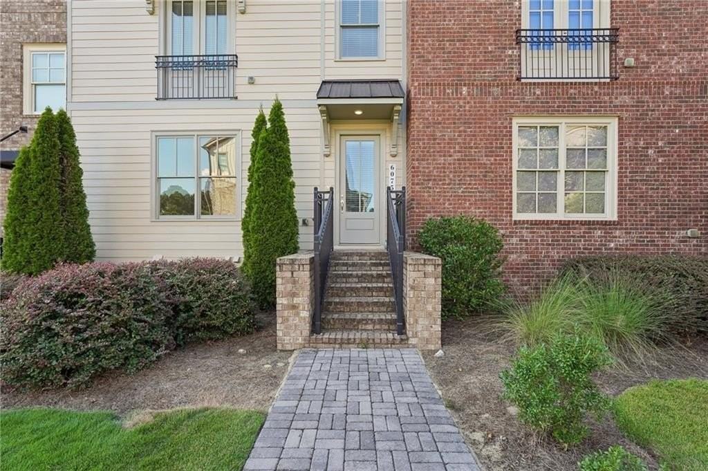 6075 Webster Cir - Photo 2 of 43