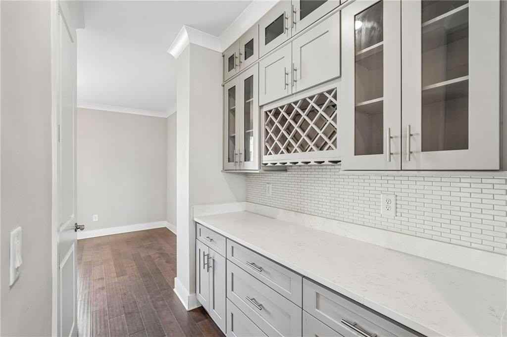 6075 Webster Cir - Photo 5 of 43